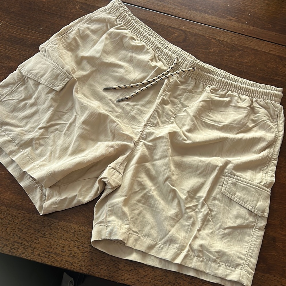 Men’s Khaki Light Weight Shorts